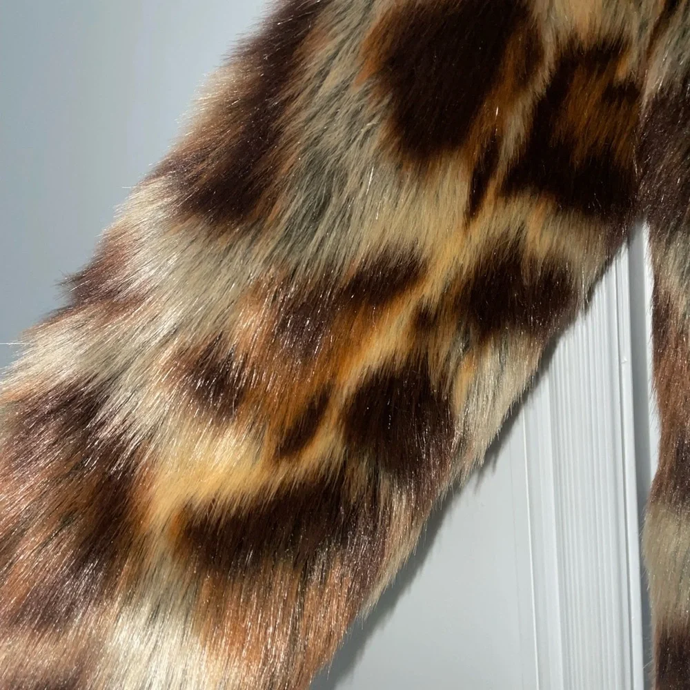 Donna Salyers Fabulous Faux Fur Feline Fine Luxurious Coat 1st Sample Sz XS NWT - Picture 3 of 10